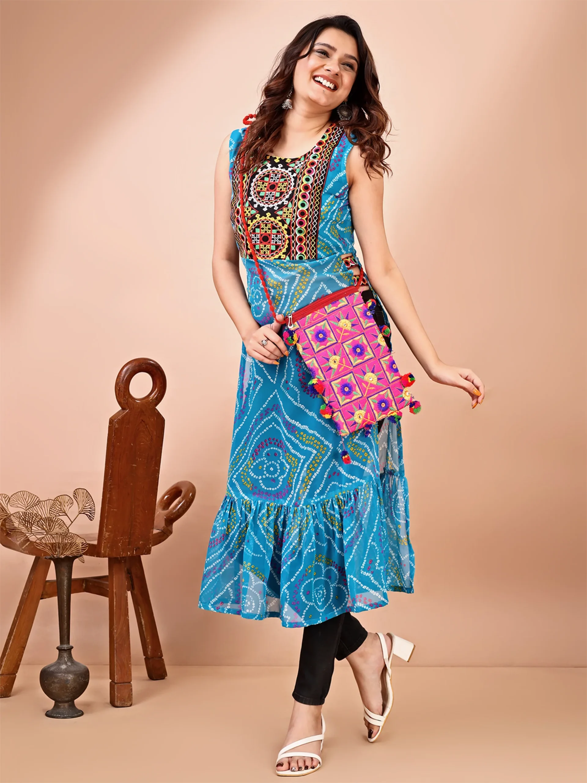 Georgette Embroidered Bandhani Print Kurta (6)
