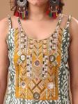 Green Cotton Blend Embroidered Batik Print Straight Shoulder Straps Summer Kurta (6)