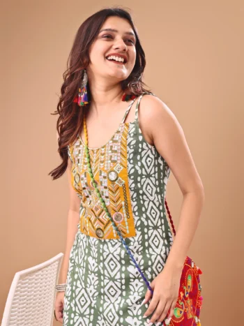 Green Cotton Blend Embroidered Batik Print Straight Shoulder Straps Summer Kurta
