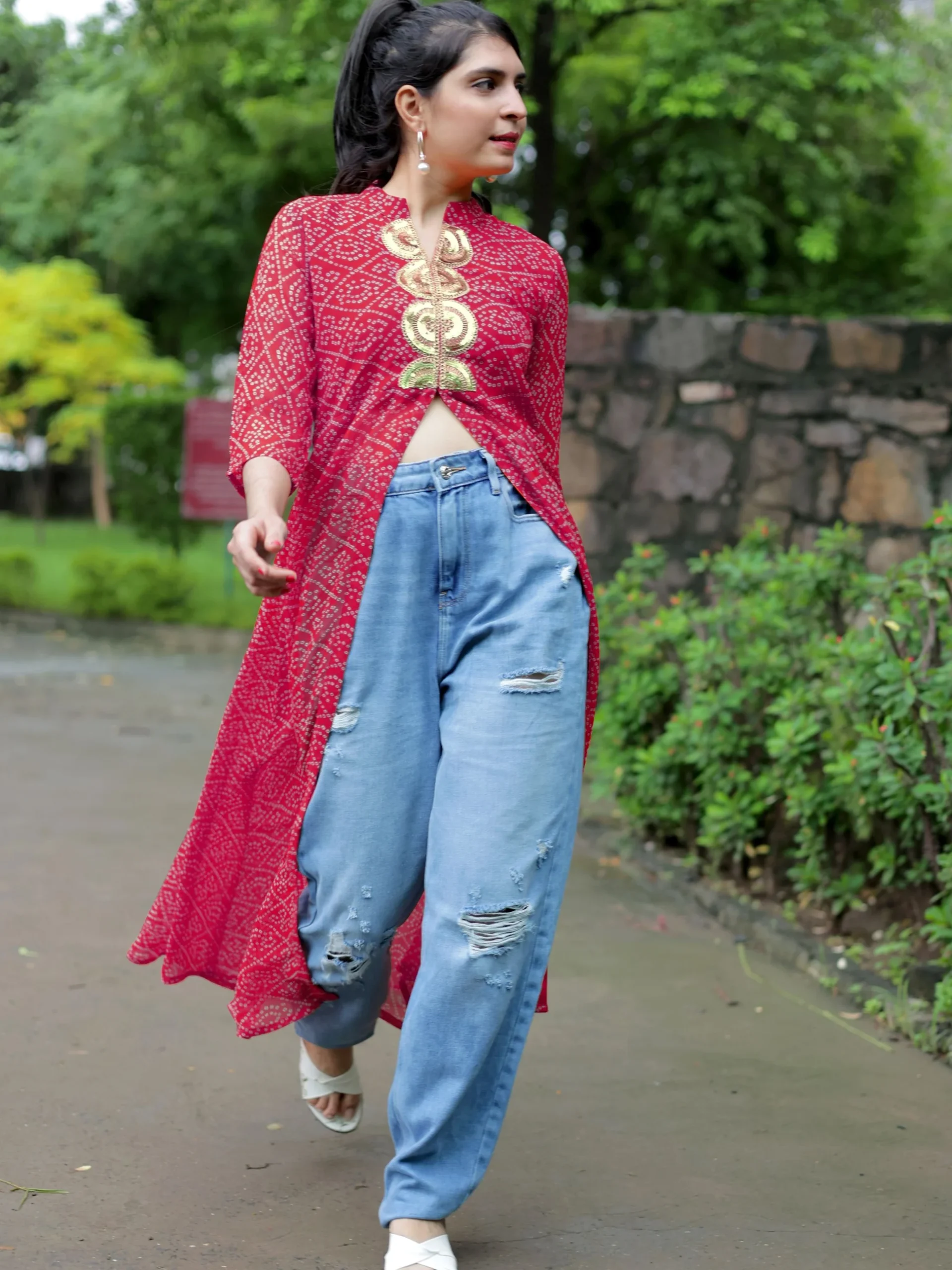 Stunning Pink Georgette Bandhani Print High Front Slit Kurta with Gota Patti Embroidery (7)