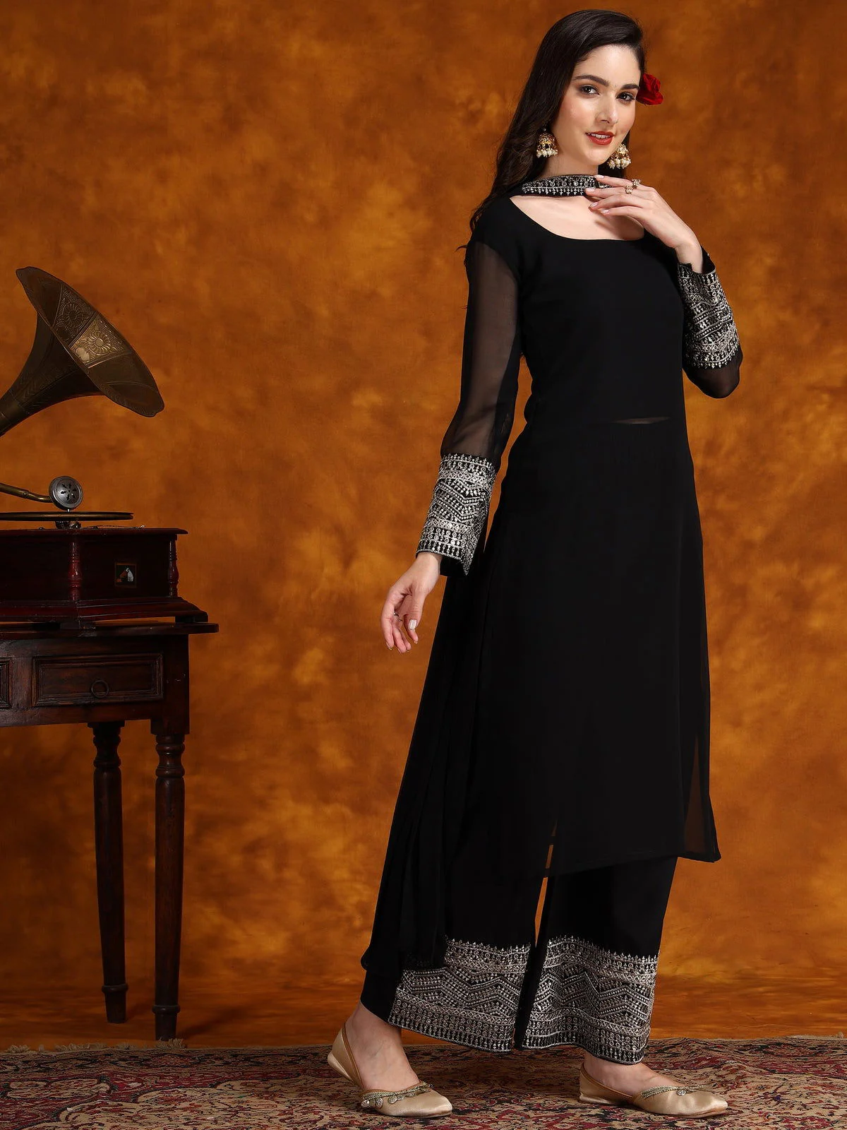 Youthnic_-_-_Georgette_Lace_Work_Kurta_Palazzo_and_Dupatta_Set_-_tag1_-_tag2_-_tag3_-_tag4_-4124379